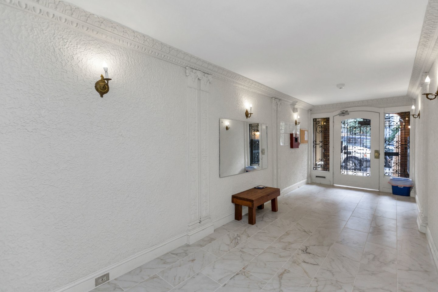 125 Clayton Image 2