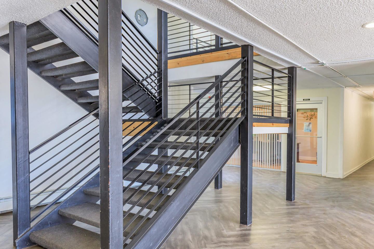 Skyview Condominiums Image 15