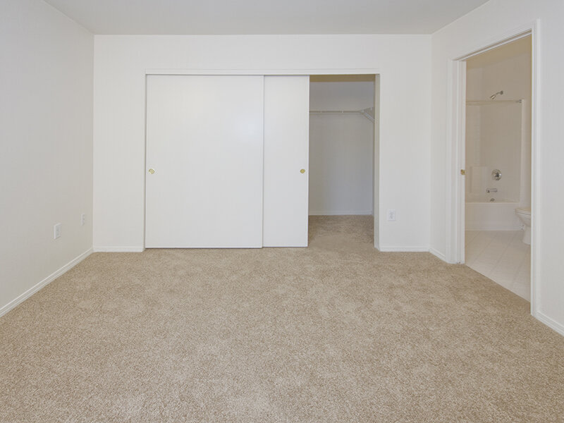 Fountain Springs Apartments Image 16
