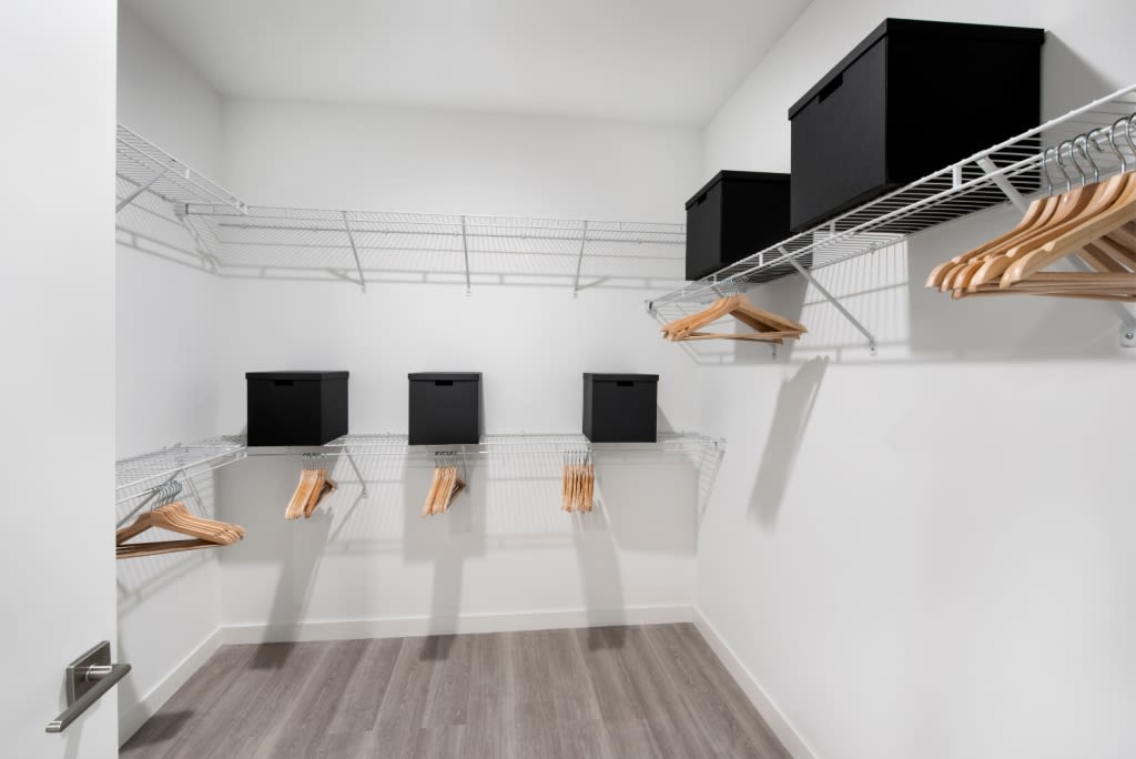 Riverland Apartments Image 10