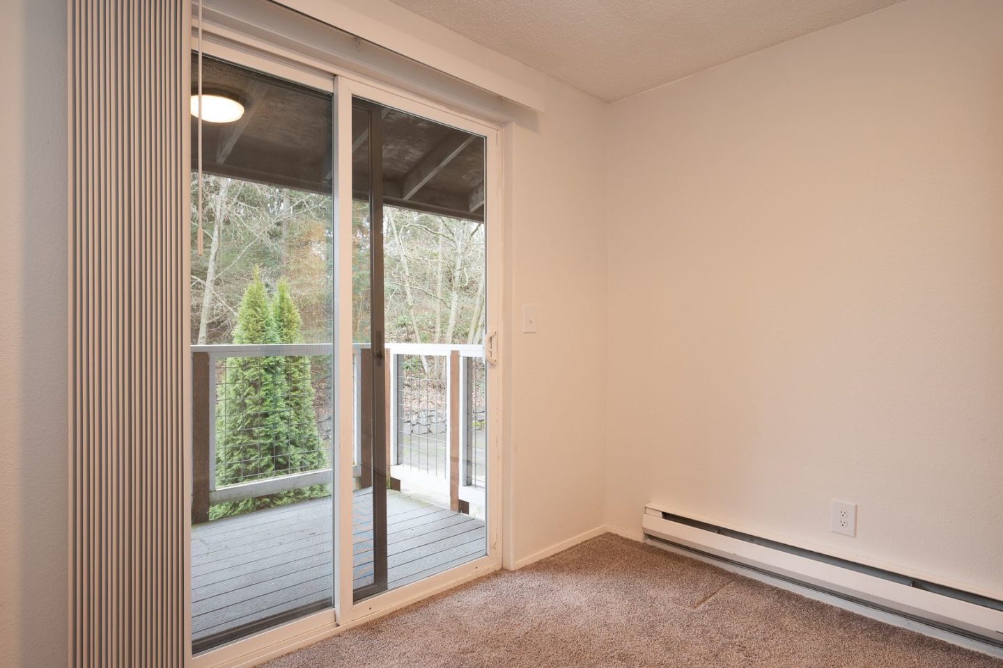 Lindbrook Apartments Image 12