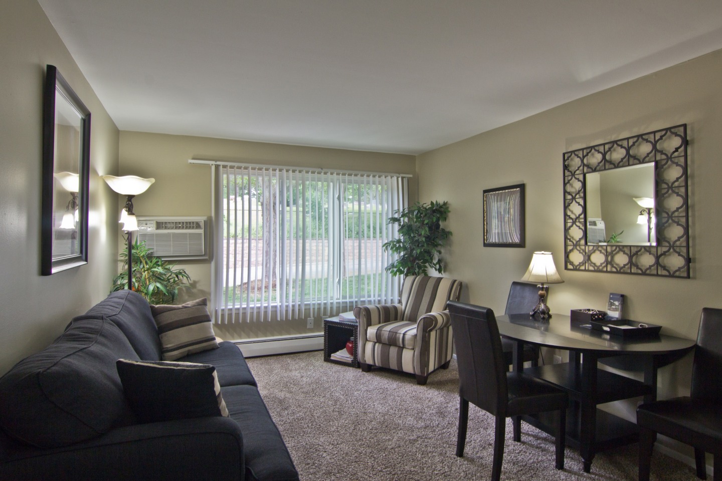 Shoreview Apartments Image 2