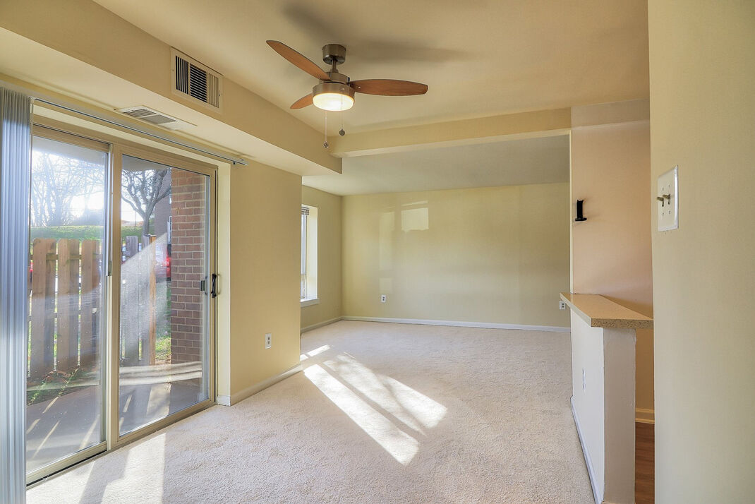 Parkway Apartments Image 7