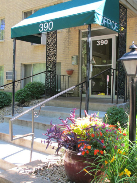 LaBlanche Apartments Image 7
