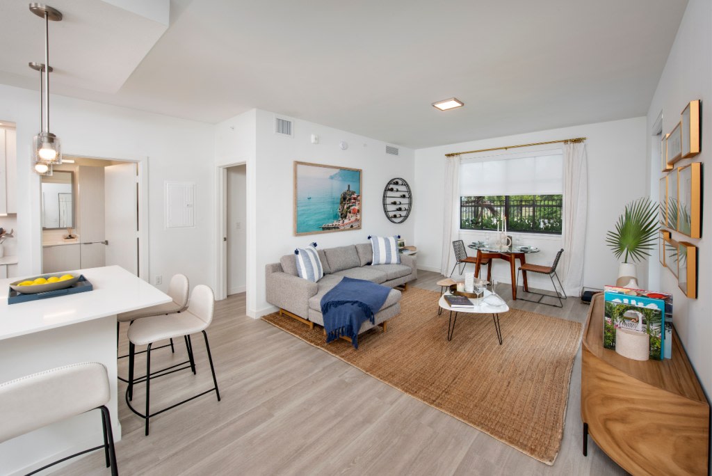 Riverland Apartments Image 3