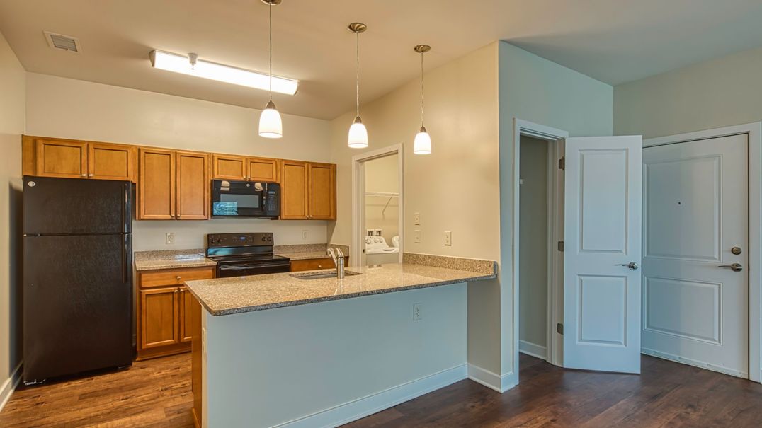 Valor Apartment Homes Image 18