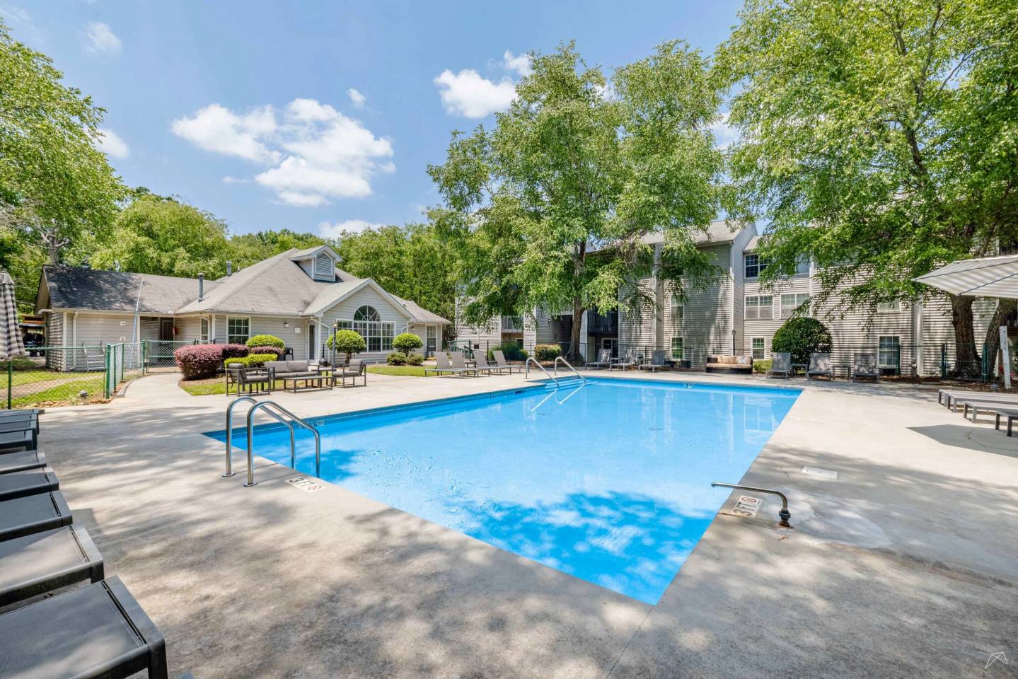 Georgetown Luxury Townhomes Image 2