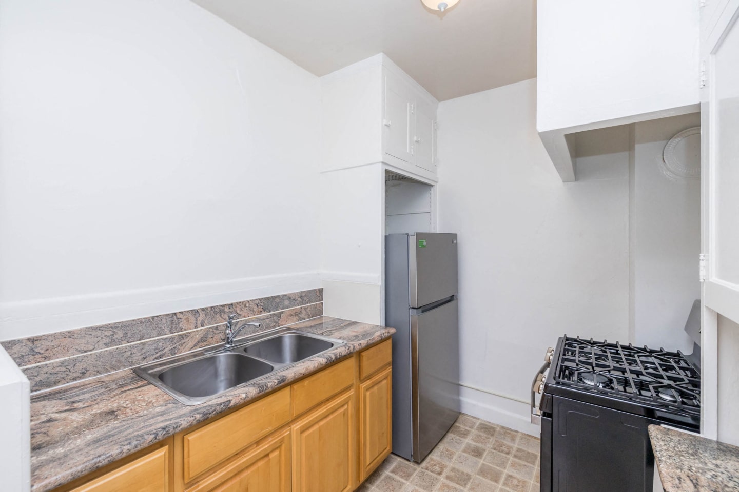 226 Athol Avenue Image 17