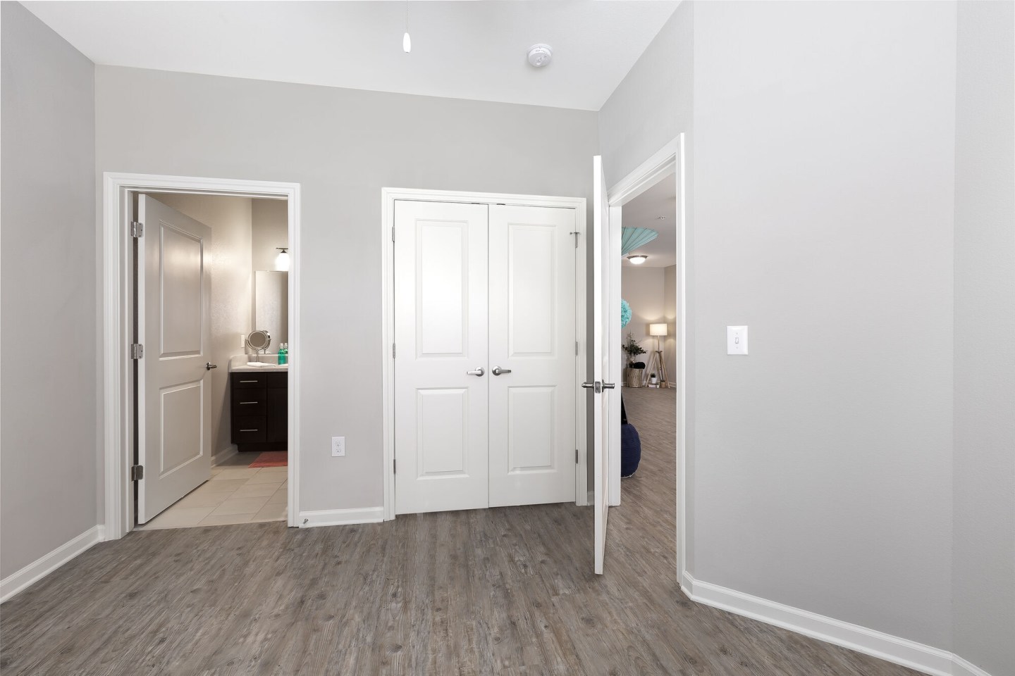 Pointe at Crestmont Apartments - Affordable Housing Image 19