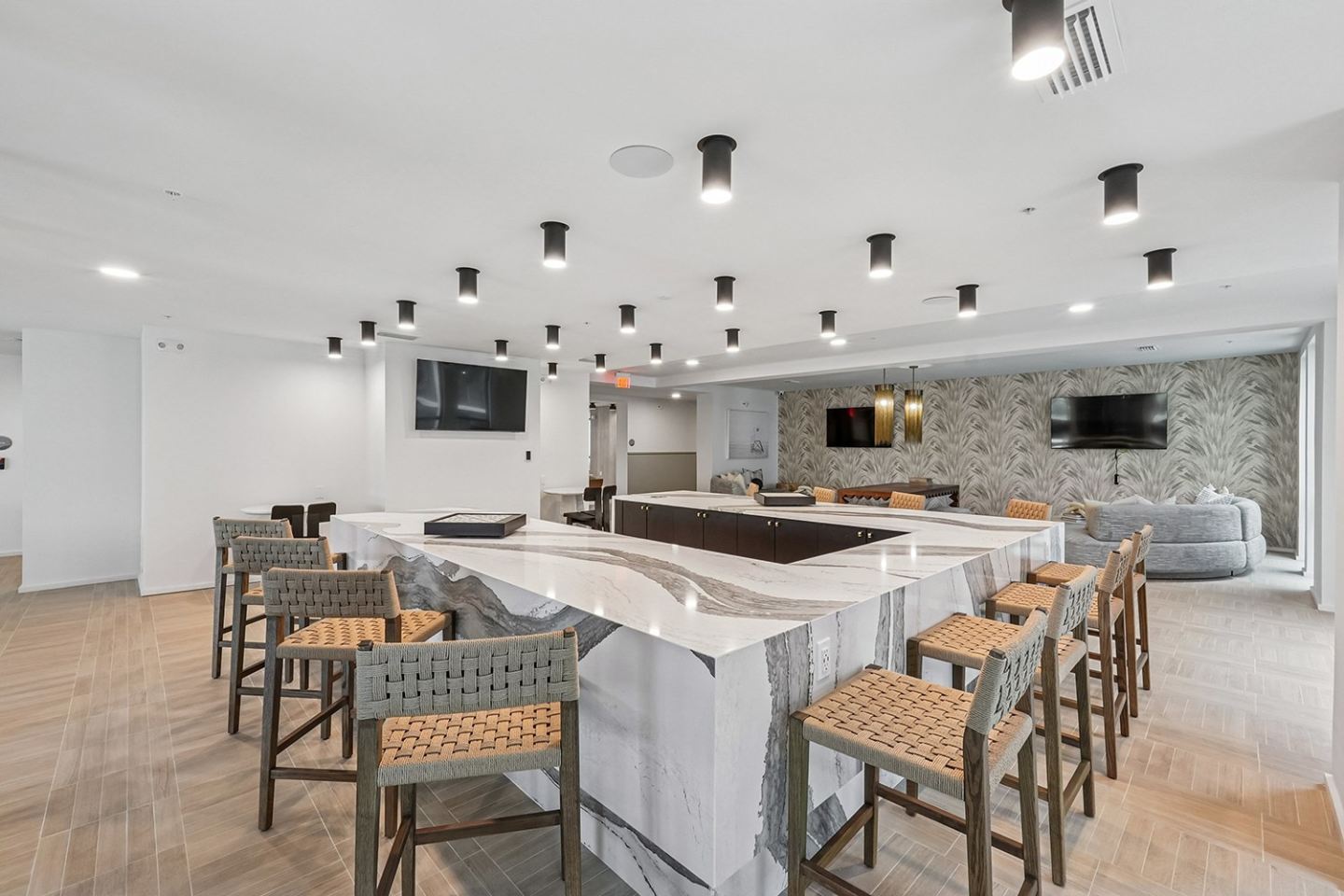 Linz Bayview Apartments Image 9