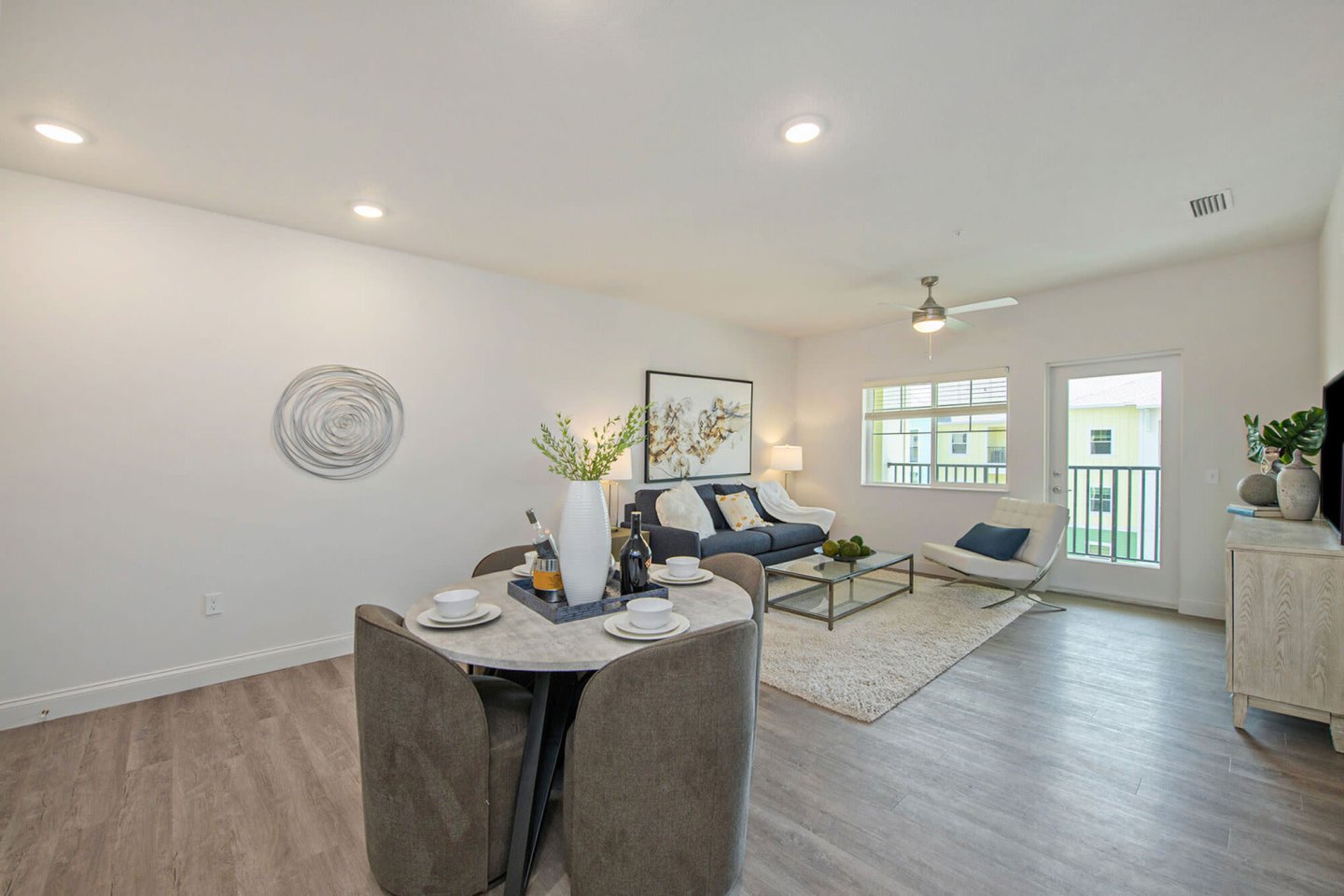 Grand Oak Apartments Image 36
