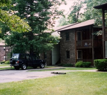 Grecian Terrace Apartments Image 11