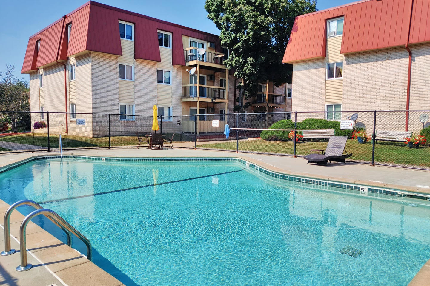 Lamplighter Village Image 17