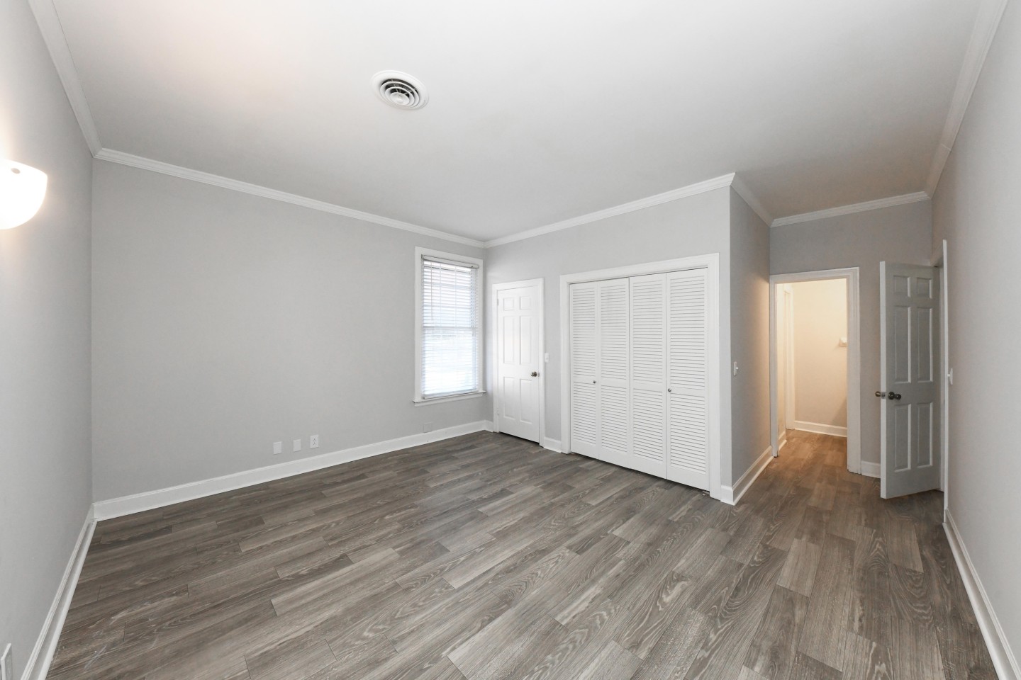Chowning Square Image 25