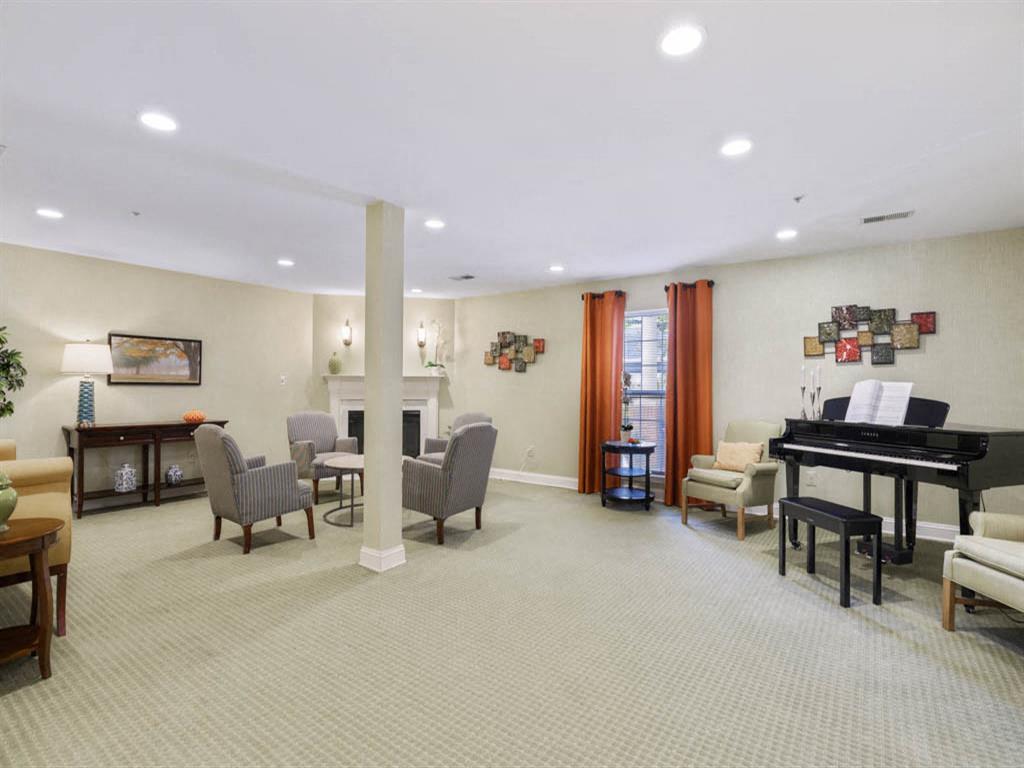 Senior Housing - Kentlands Manor Senior Apartments Image 22