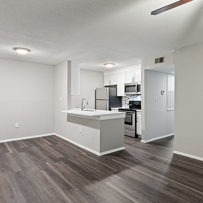 Parkwood Apartment Homes Image 7