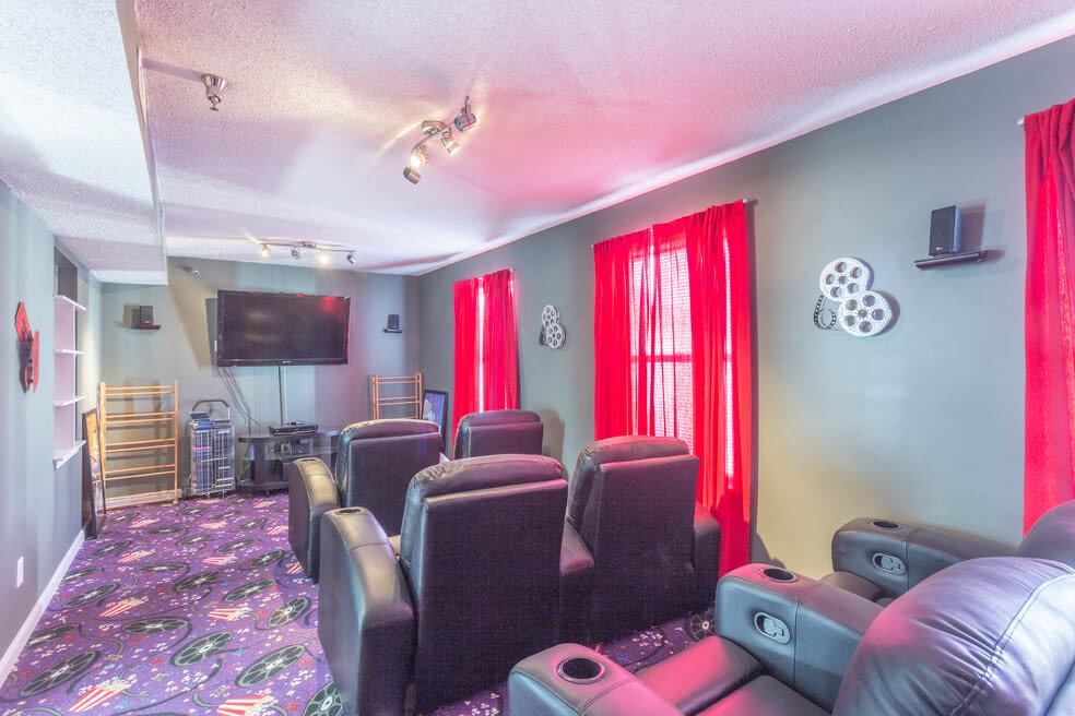 Lexington Commons - Senior Housing Image 33