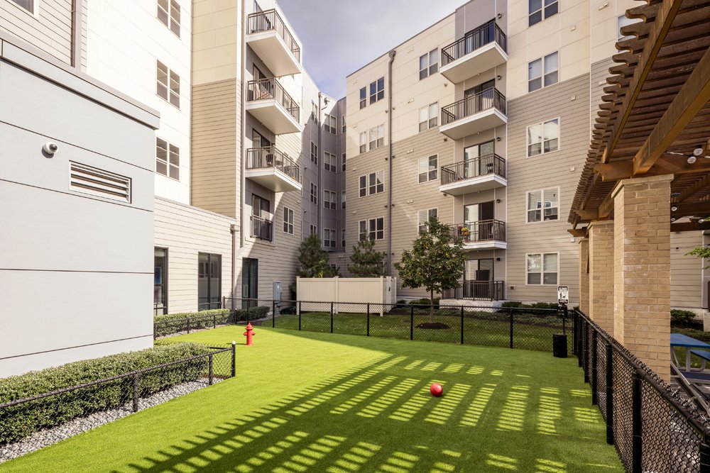 145 Front at City Square Image 32