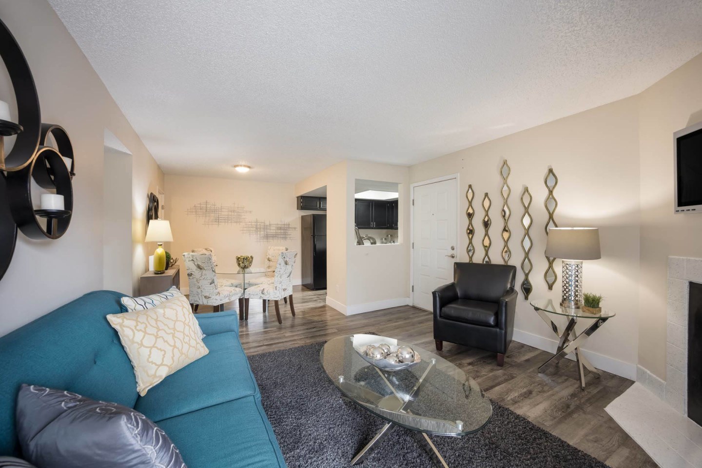 Woodland Hills Apartments Image 8