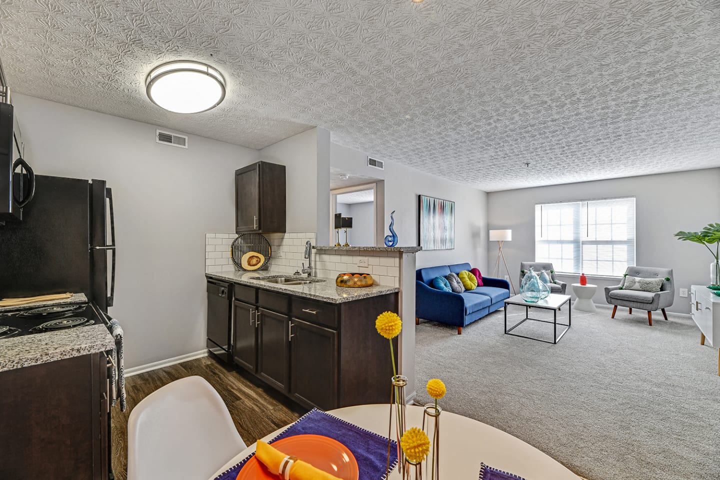 Trinity Lakes Apartments Image 19