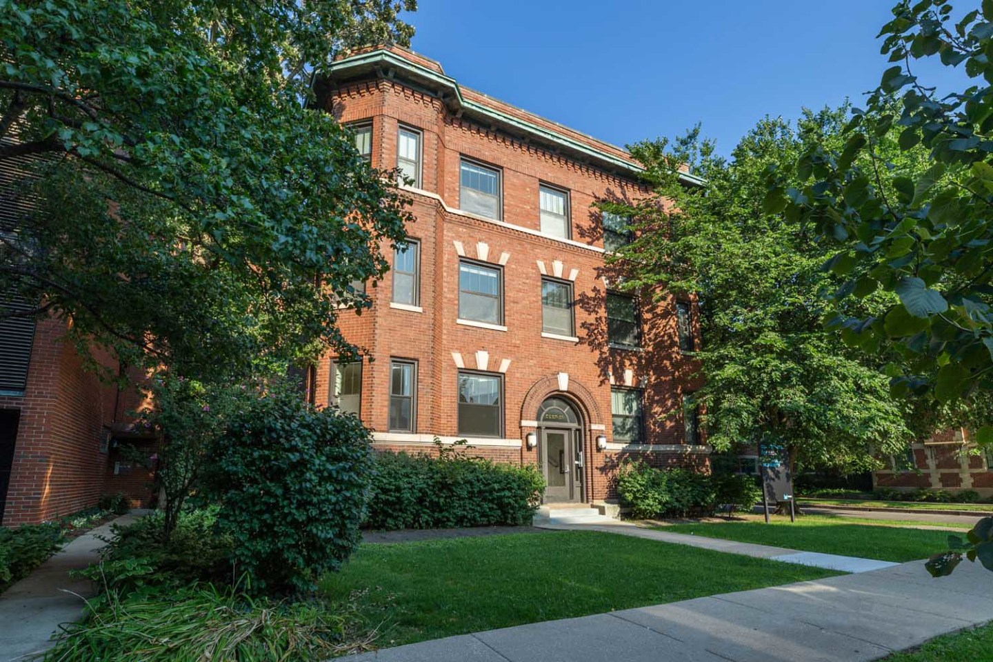 5557-59 S. University Avenue Image 2