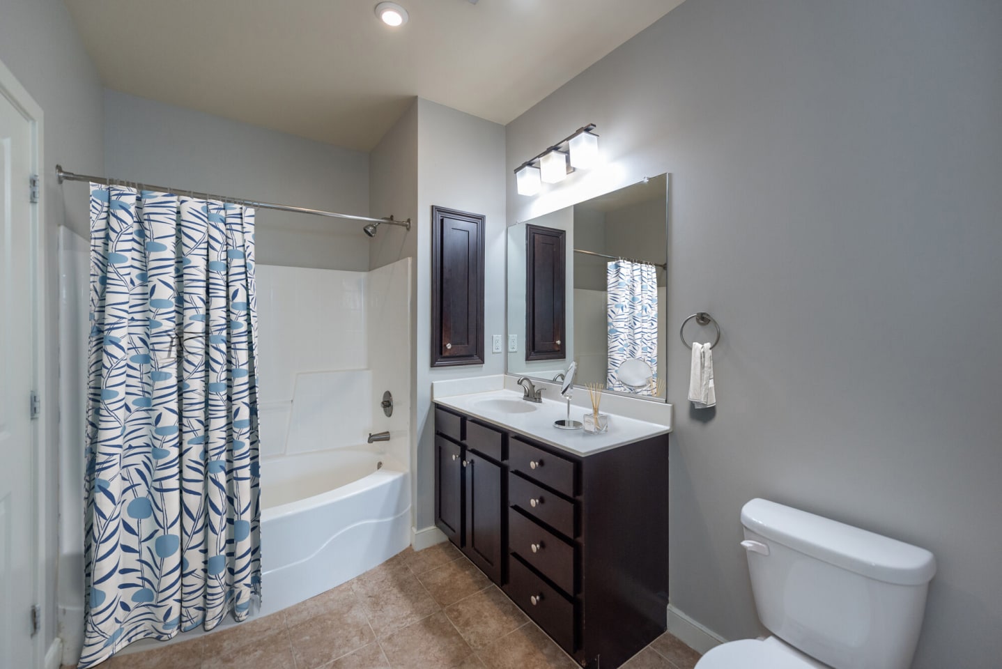 Solace Apartments Image 6