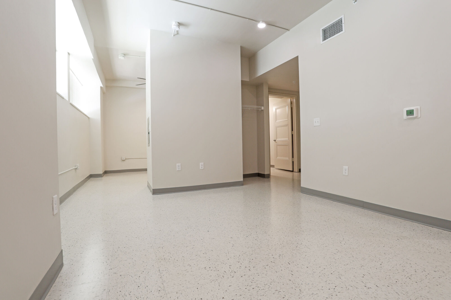 Landmark 301-Senior Living Image 40