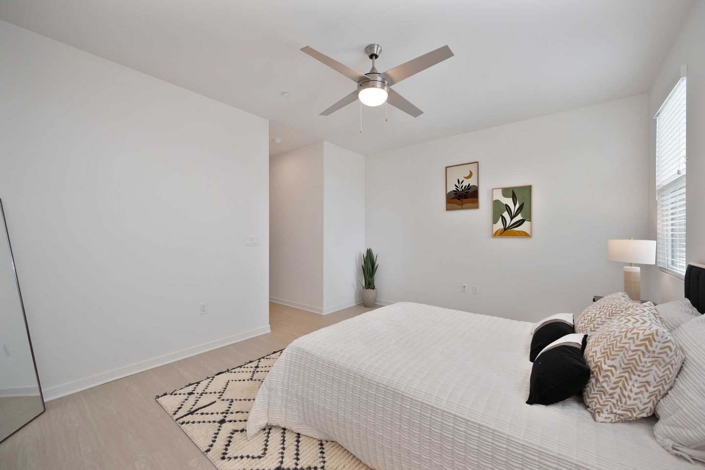 River Gate Townhomes Image 41