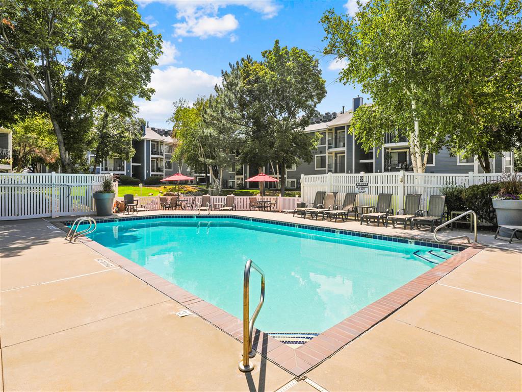 James Pointe Apartments Image 173