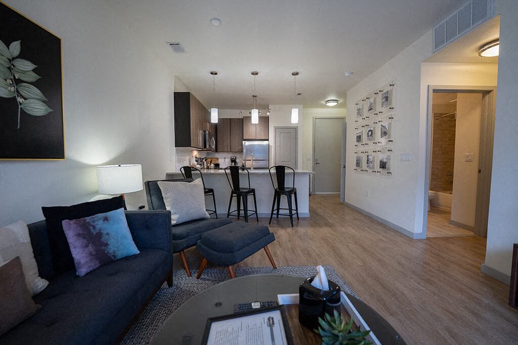 Line 28 at LoHi Apartments Image 33