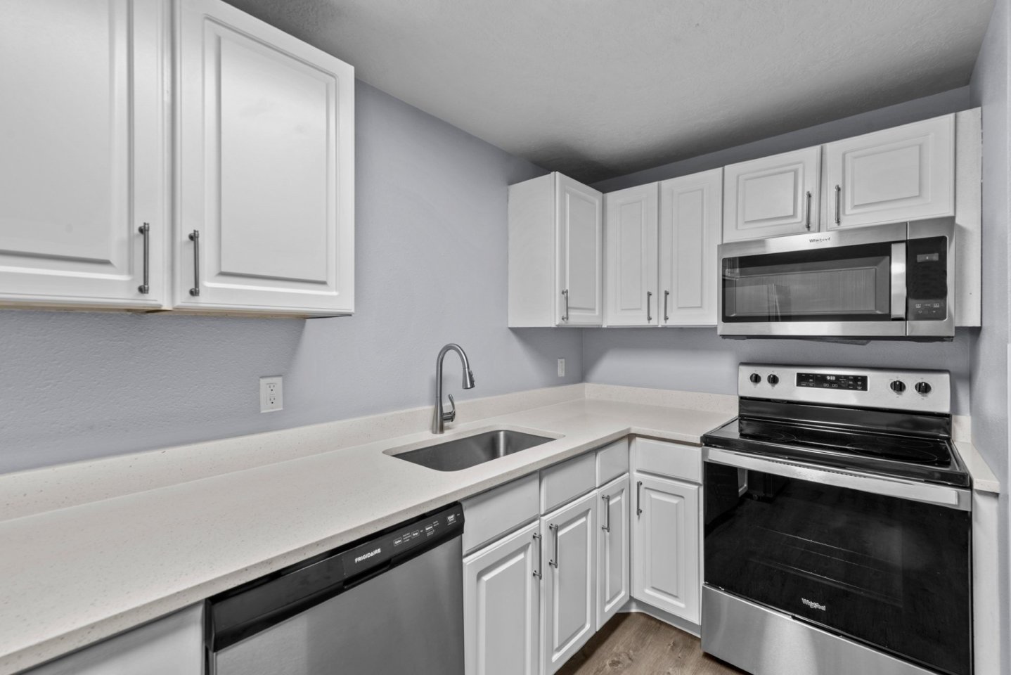 Sugar Pine Townhomes Apartments Image 3
