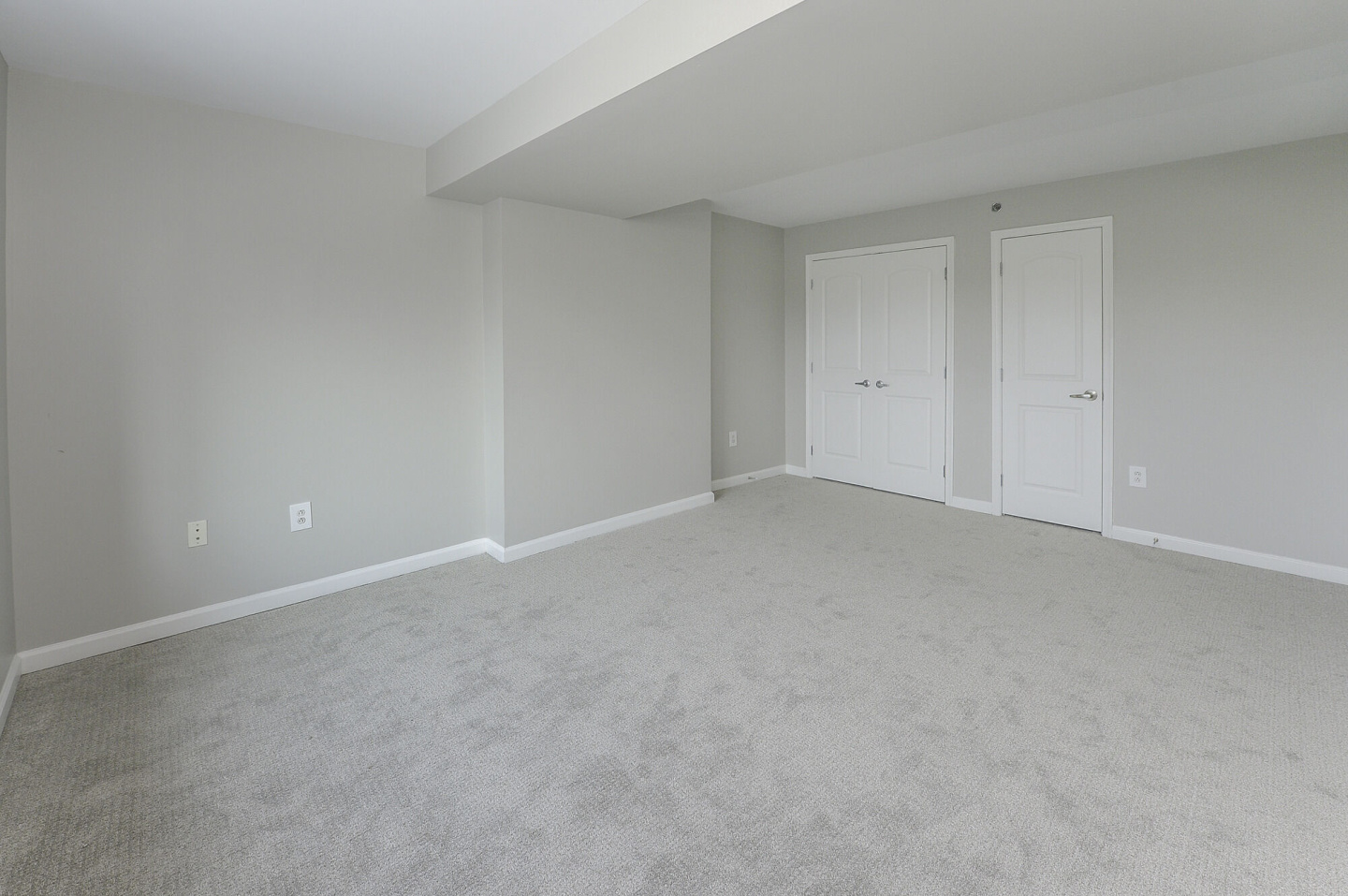 Cherry Hill Towers Image 19