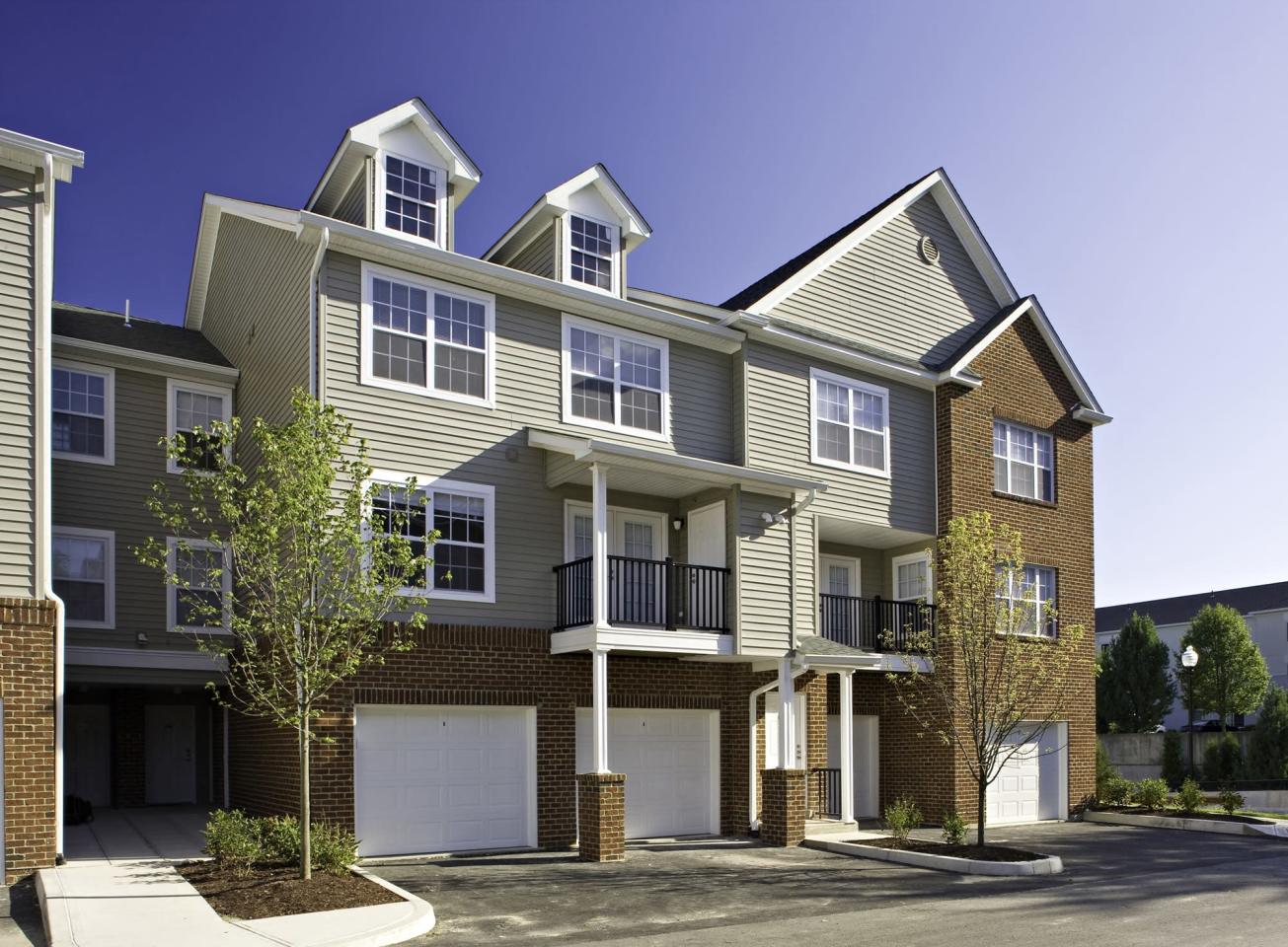 Huntington Townhomes Image 5