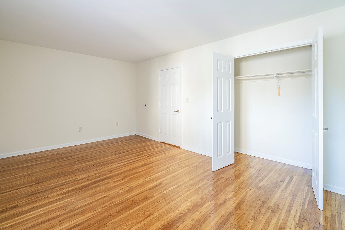 Newtonian Gardens Apartments Image 25