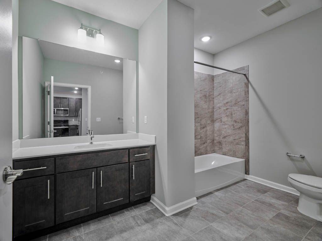 Pearl Pointe Apartments Image 14