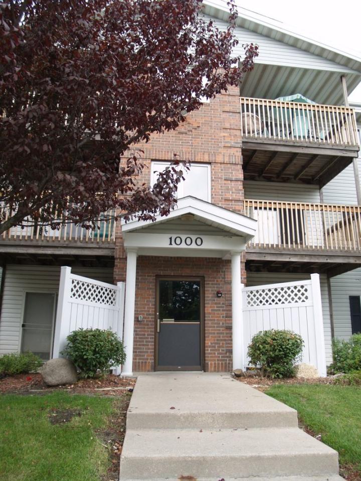 Spruce Pointe Image 1