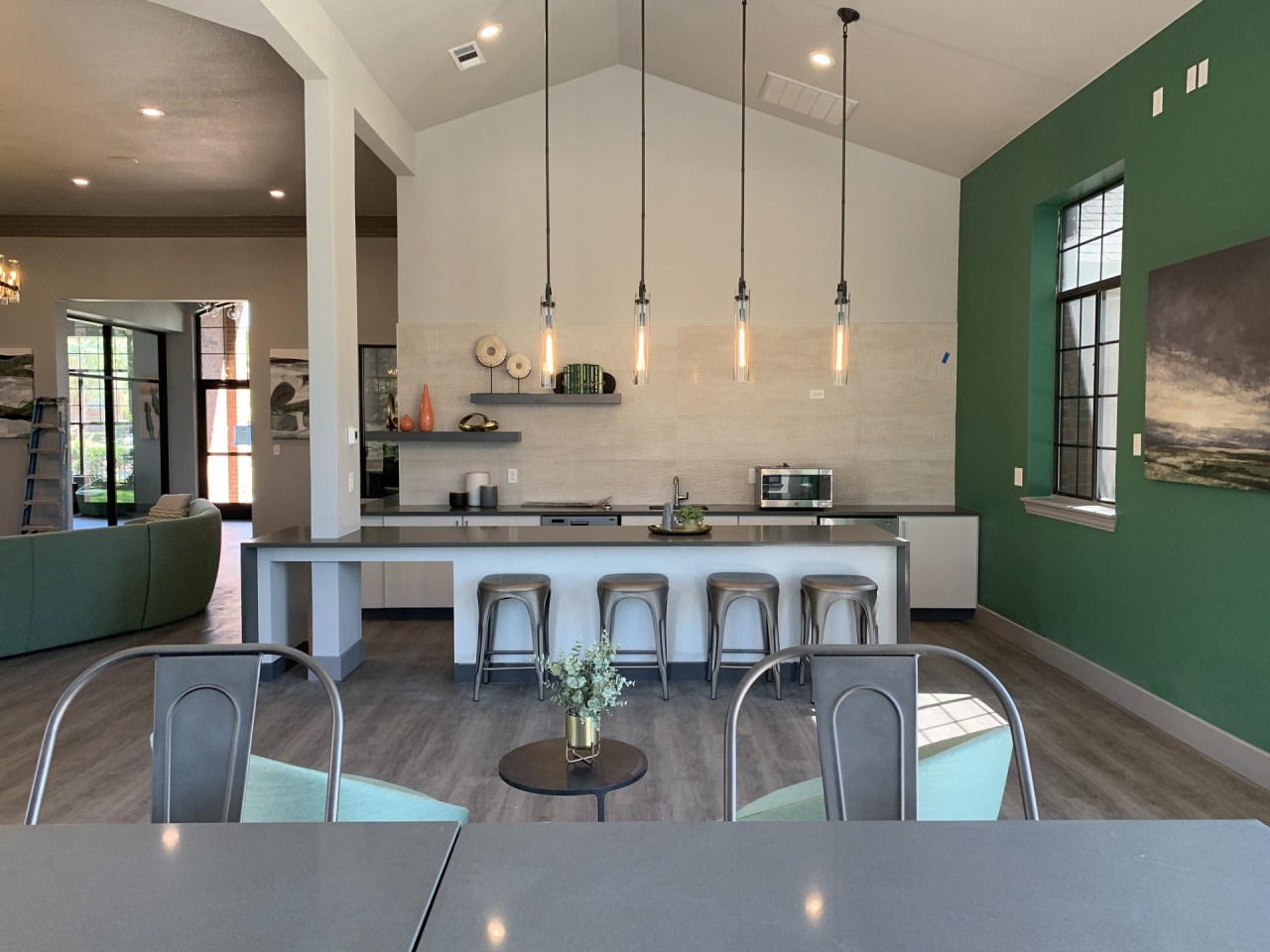 2803 Riverside Image 4