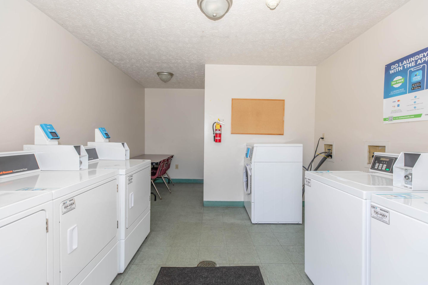 Lakeview Apartments Image 18