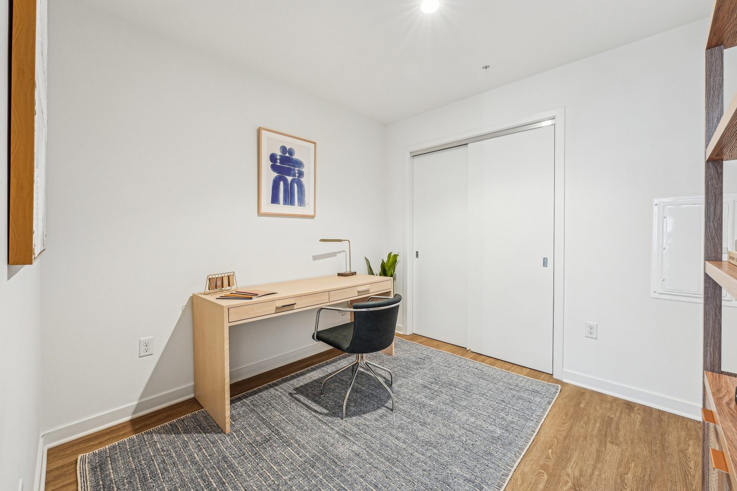 4909 Auburn Image 7