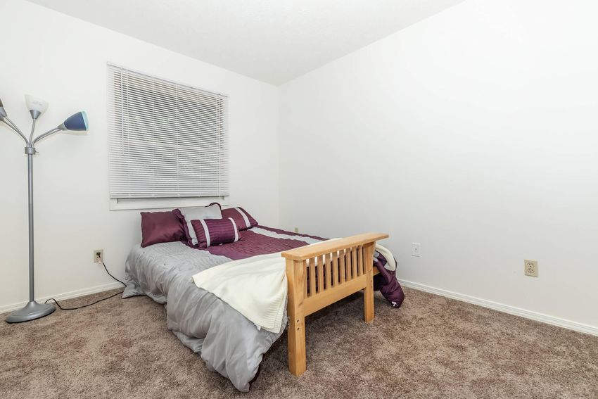 Hoosier Court Apartments Image 34