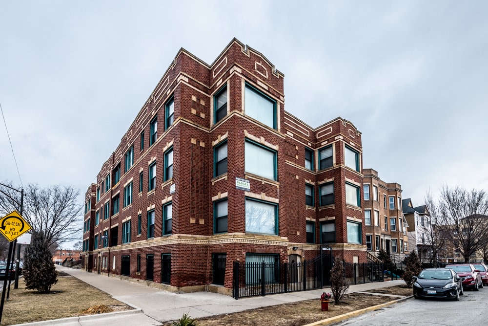 2900 E 91st Street Apartments Image 9