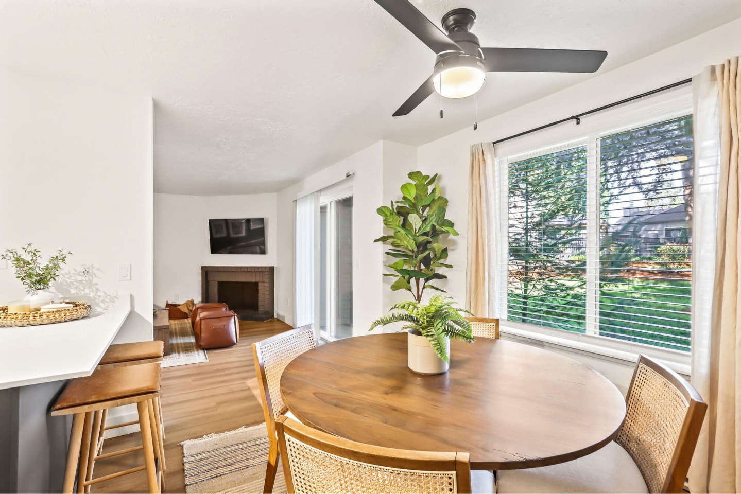 Silver Oak Apartments Image 4