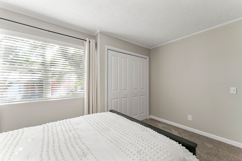 445 Cleveland Image 23