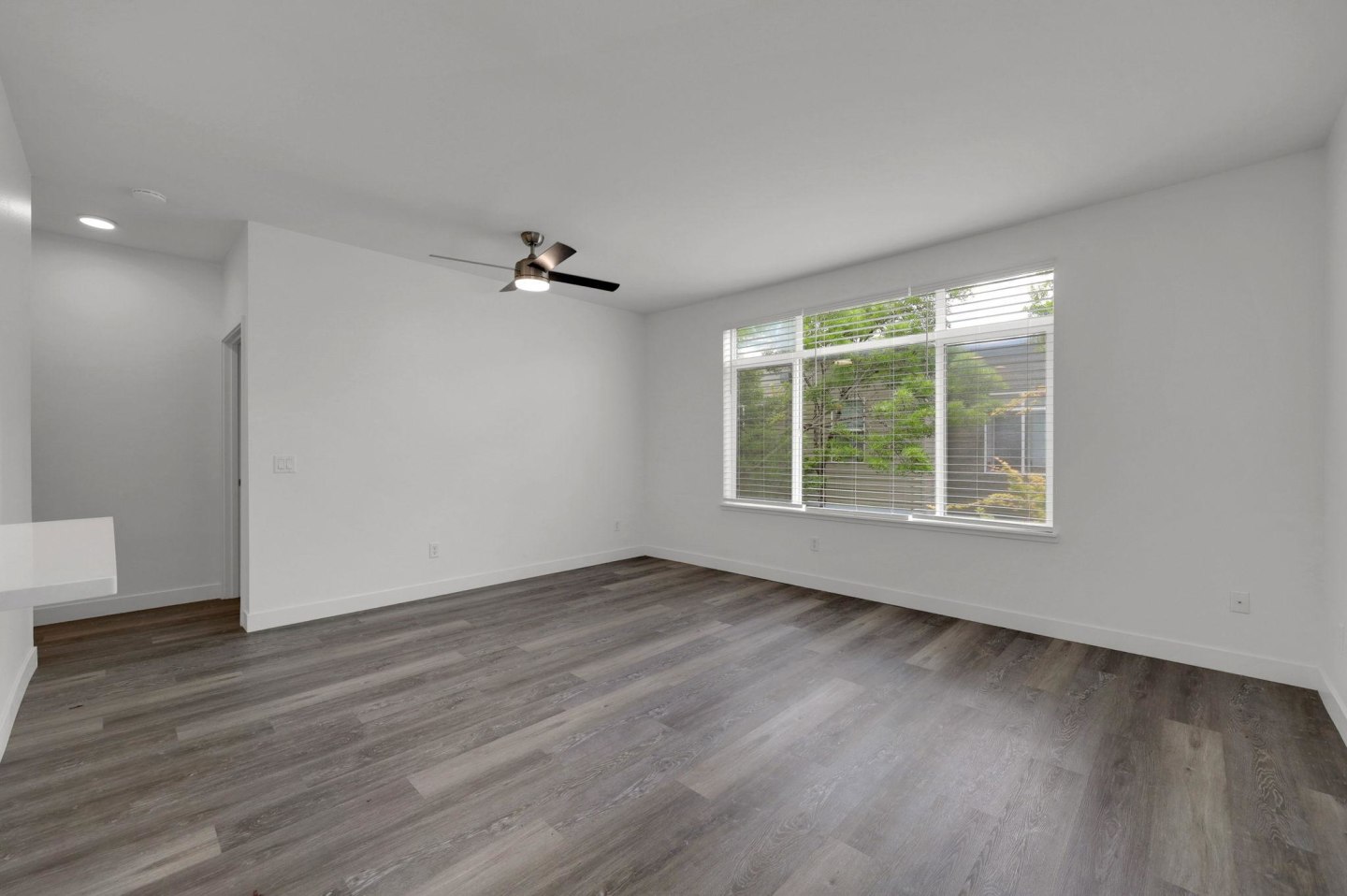 Broadway Place Image 37