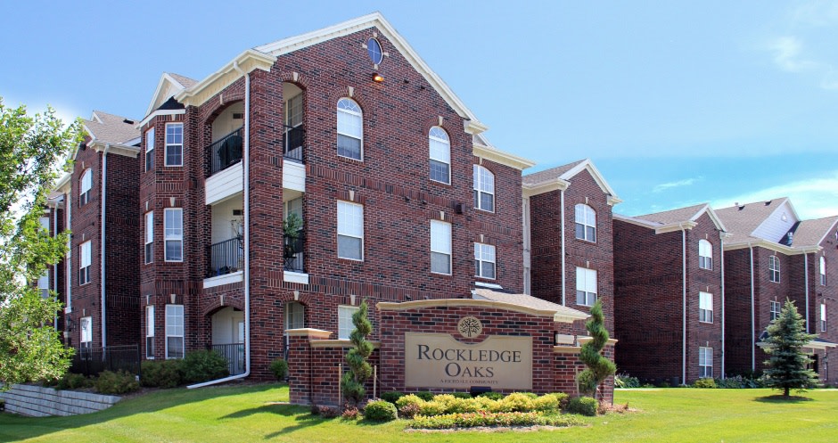 Rockledge Oaks Apartments Image 2