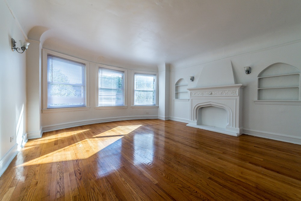 8440 S. Drexel Image 3