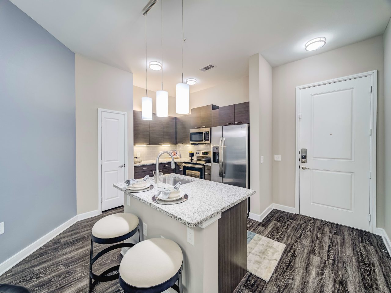 Cortland Las Colinas Image 2