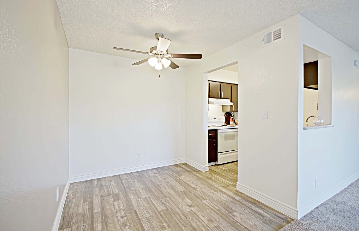544 Southern Image 29