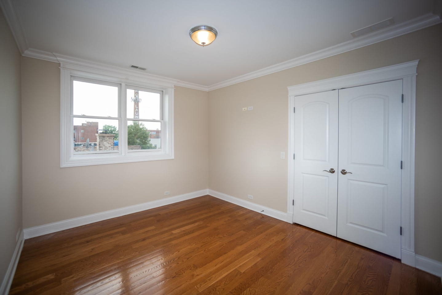 2904 W Belmont Ave Image 7