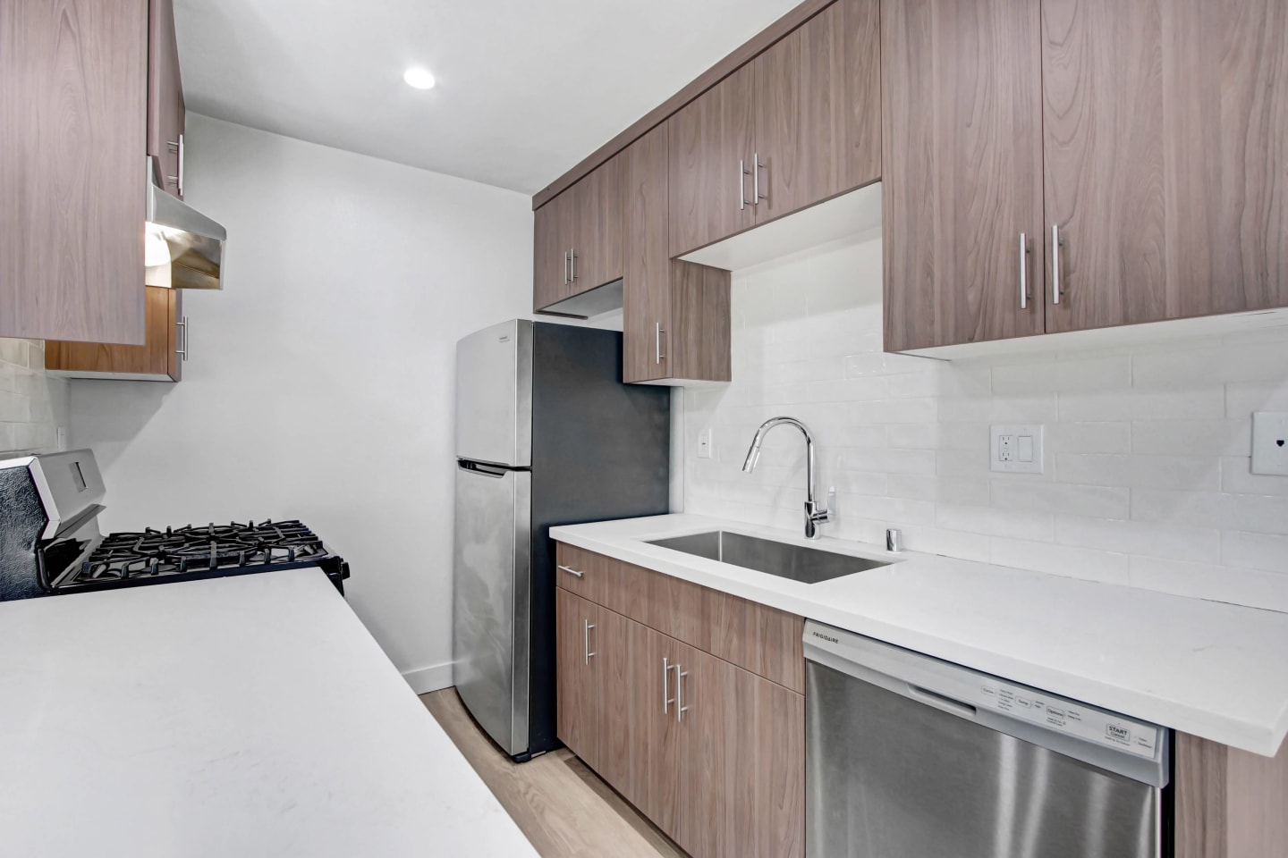 Hollywood Hills Apartments Image 12